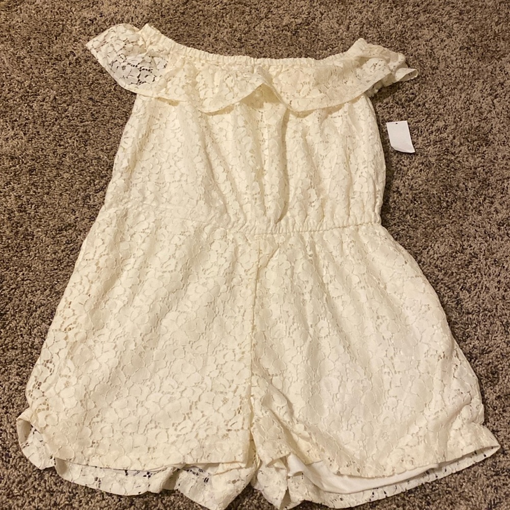 NWT Cream Lace Romper